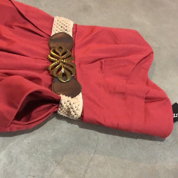 Strapless Summer Dress with Belt and Pockets - Picture 6 of 6